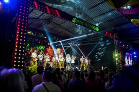 18 Oktoberfest de Marat  aberta com desfile, msica e celebrao da cultura alem