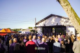 Bar�o celebra inaugura��o hist�rica do Centro Cultural durante a Semana do Munic�pio