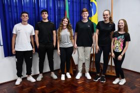 Chapa 1 vence elei��o e garante retomada do Gr�mio Estudantil em 2024 na S�o Salvador