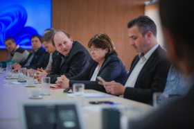 Coordenadoria Regional do Vale do Ca� se re�ne com vice-governador