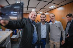 Coordenadoria Regional do Vale do Ca� se re�ne com vice-governador