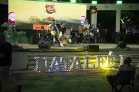 Desfile Natalino encanta S�o Pedro da Serra com luz, cor e emo��o