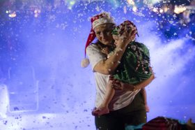 Desfile Natalino encanta S�o Pedro da Serra com luz, cor e emo��o