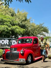 Encontro de Carros Antigos re�ne raridades e grande p�blico em Salvador do Sul