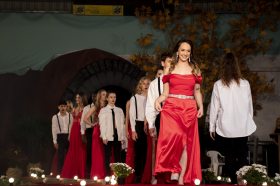 Escolha das Soberanas de Salvador do Sul