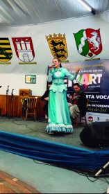 Fernanda Petry � a primeira solista salvadorense a participar da final do Enart na categoria