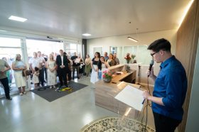 Prefeitura de Bar�o inaugura nova sede  e qualifica atendimento � popula��o