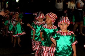 Primeiro desfile de Natal tem grande p�blico em Salvador do Sul