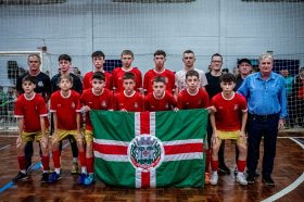 Salvador do Sul leva ttulo indito no sub 15