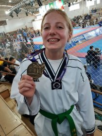 Salvadorenses levam ouro em festival internacional de taekwondo