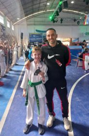 Salvadorenses levam ouro em festival internacional de taekwondo