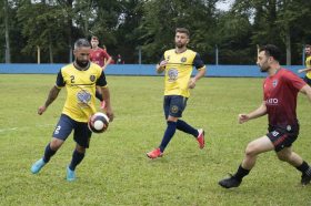 S�o Pedro e Sus saem na frente nos titulares