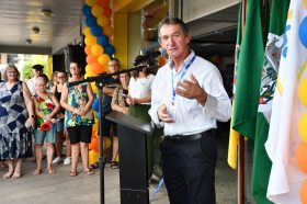 Supermercado Santa Clara em Salvador do Sul � inaugurado