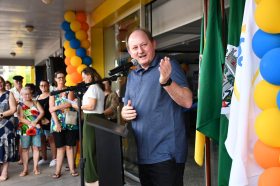Supermercado Santa Clara em Salvador do Sul � inaugurado