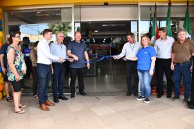 Supermercado Santa Clara em Salvador do Sul � inaugurado