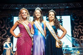 Amanda, Rafaela e Fernanda s�o as novas Rainha e Princesas de S�o Pedro da Serra