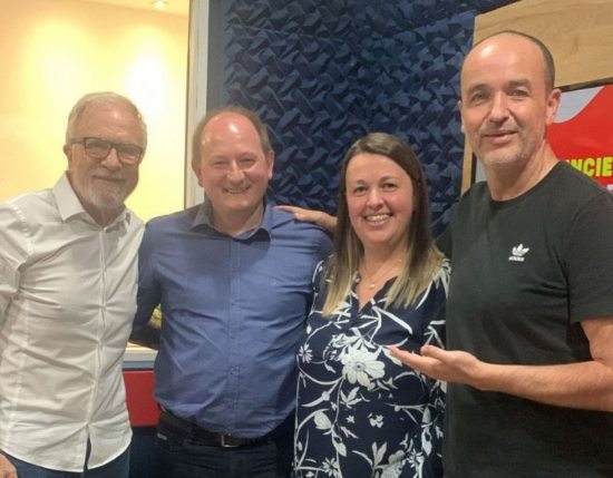 Salvador do Sul fecha parceria com a R�dio Alegria para realiza��o da 15� Festur