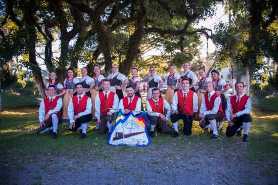 Festival de dan�as folcl�ricas alem�s neste s�bado em Salvador do Sul 