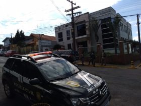 Elevador prensa casal de idosos em cl�nica de sa�de em Montenegro; homem faleceu