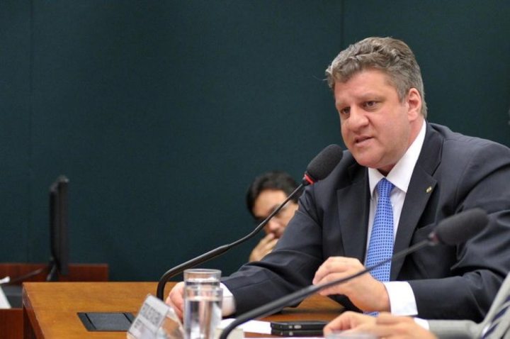 Ex-secret�rio estadual de seguran�a tinha coca�na em casa, diz pol�cia