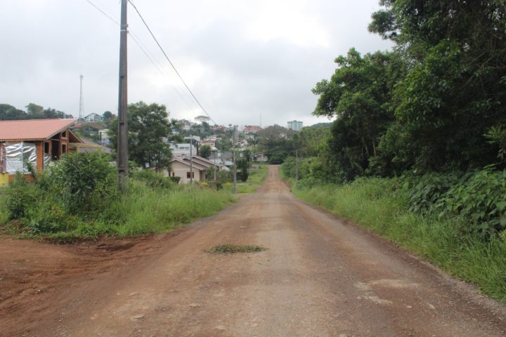 Rua Jo�o Alfredo Vier ser� pavimentada a partir desta semana