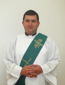 Diocese anuncia nomea��es e transfer�ncias de padres