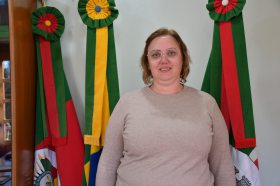 Vanessa Werner assume a Secretaria da Educa��o de Salvador do Sul