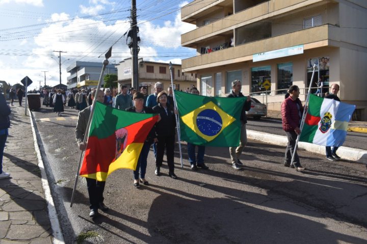 Desfile Cívico de São Pedro da Serra ocorre no dia 14