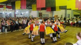 FestivaldeDanasFolclricas em Salvador do Sul ser no sbado