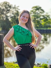 Conhe�a a candidata a soberana de Salvador do Sul Kelly Vit�ria Kunzler 