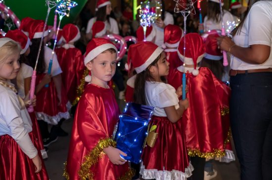 S�o Pedro vive a magia do Desfile Natal F� e Arte