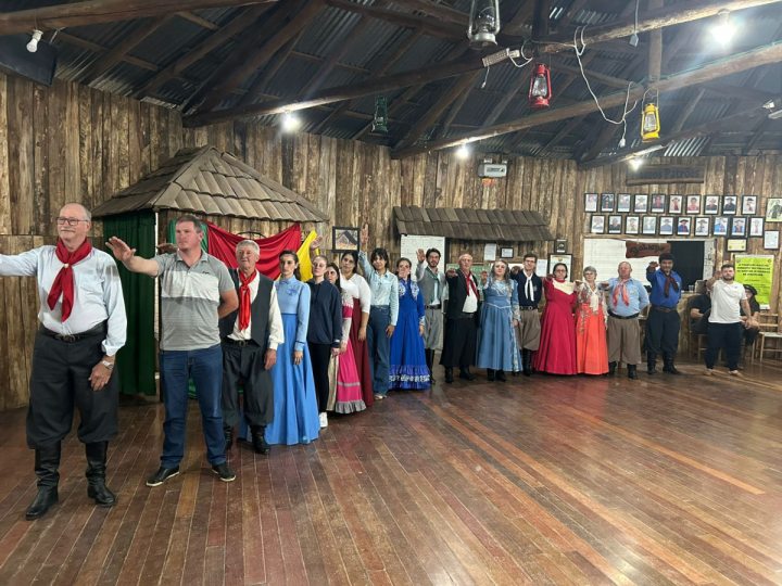 Nova patronagem do CTG Querência da Serra é eleita em Salvador do Sul