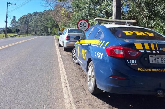 PRF prende motorista embriagado na BR-470 em Baro
