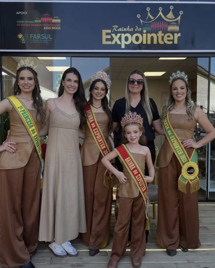 Soberanas da Expointer vestem a identidade cultural de Salvador do Sul