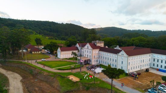 Salvador do Sul recebe Seminrio Regional de Turismo e Encontro de Prefeitos e Secretrios da AMVARC para discutir o futuro turstico da regio
