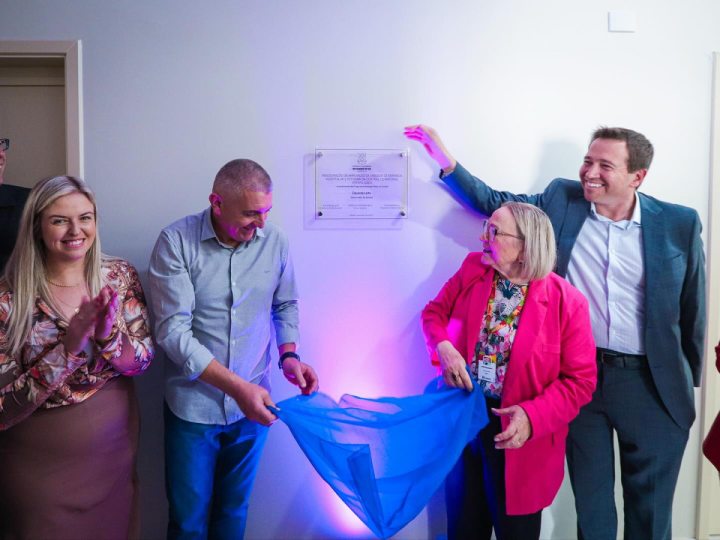 Bar�o inaugura amplia��o do Hospital S�o Jos� e anuncia novos investimentos na sa�de