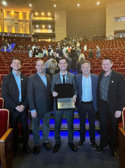 Engenheiro Felipe Schneider de Lima � premiado pelo IBRACON com pesquisa que aprimora desempenho de lajes pr�-fabricadas no Brasil