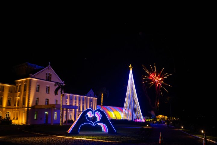 Villa Santo In�cio vive duas noites de emo��o com a programa��o &lsquo;Encantos de Natal&rsquo;