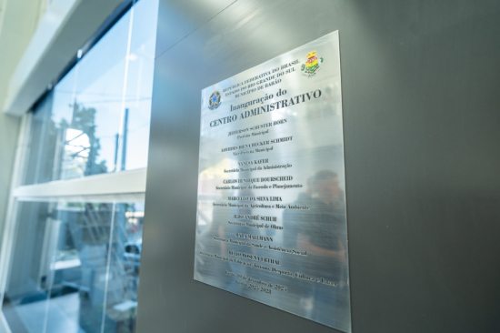 Prefeitura de Bar�o inaugura nova sede  e qualifica atendimento � popula��o
