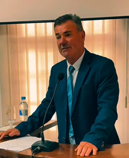 Nova Mesa Diretora da C�mara de Salvador do Sul assume em solenidade de posse