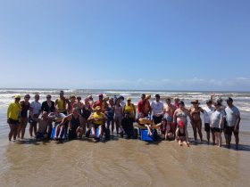 Rede Praia Acess�vel promove dois dias de inclus�o e lazer no Litoral Norte para Apae de Salvador do Sul 