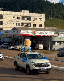 Festa do Colono e Motorista re�ne fi�is e comunidade em S�o Pedro da Serra