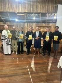 Salvador do Sul participa da elabora��o de manual sobre dan�as ga�chas de sal�o