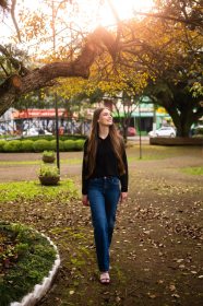 Acompanhe a entrevista com a candidata Camila Cristina Goelzer