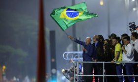 Mais eleitores nas urnas, menos votos brancos e nulos e virada em mais de 200 cidades: a combina��o que levou Lula � vit�ria hist�rica