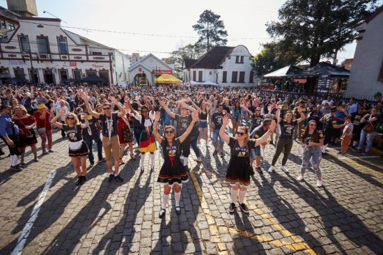 194� Kerb de S�o Miguel, em Dois Irm�os