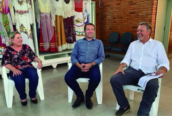 Bar�o recebe emenda de R$ 500 mil