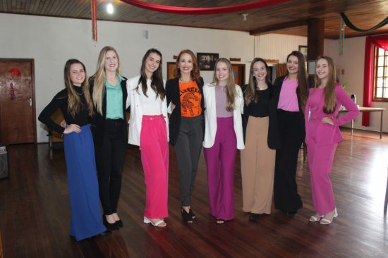 Ensaio de passarela inicia neste domingo